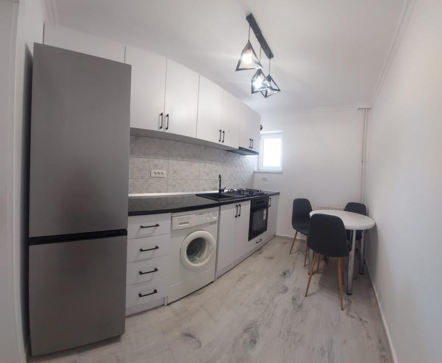 Far, apartament 2 camere renovat 2025, etaj 3