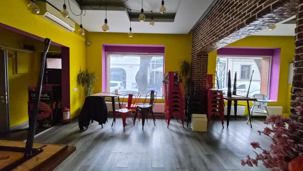 Capitol, imobil 4 Camere, intrare din strada