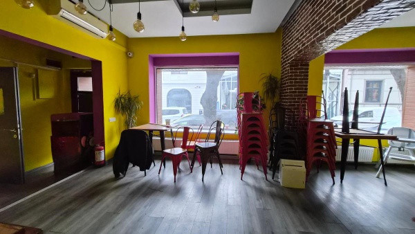 Capitol, imobil 4 Camere, intrare din strada