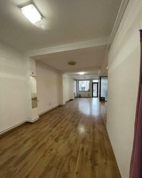 Trocadero, spatiu comercial 100 mp., trafic intens