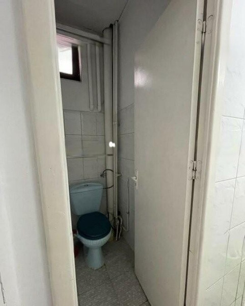 Trocadero, spatiu comercial 100 mp., trafic intens