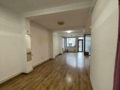 Trocadero, spatiu comercial 100 mp., trafic intens