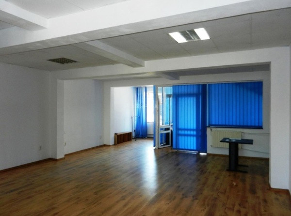 Trocadero, spatiu birouri, 100 mp., etaj 1