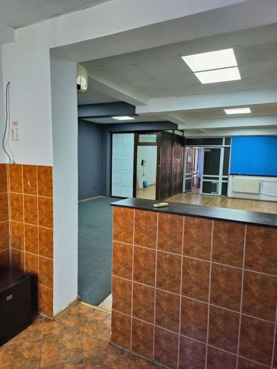 Trocadero, spatiu birouri, 100 mp., etaj 1