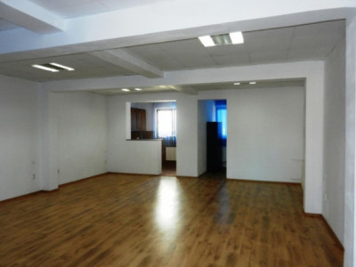 Trocadero, spatiu birouri, 100 mp., etaj 1