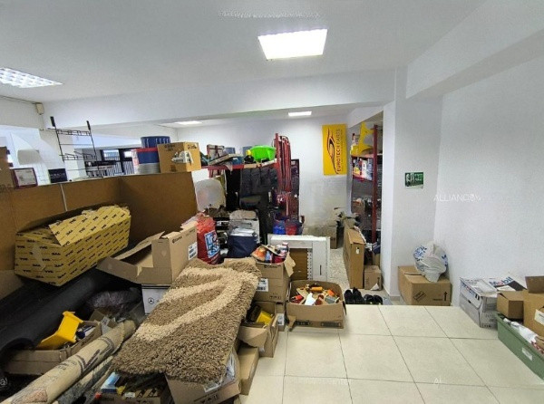 Centru, spatiu comercial 155 mp., front stradal 14 m.