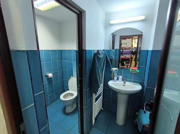 Centru, spatiu comercial 155 mp., front stradal 14 m.