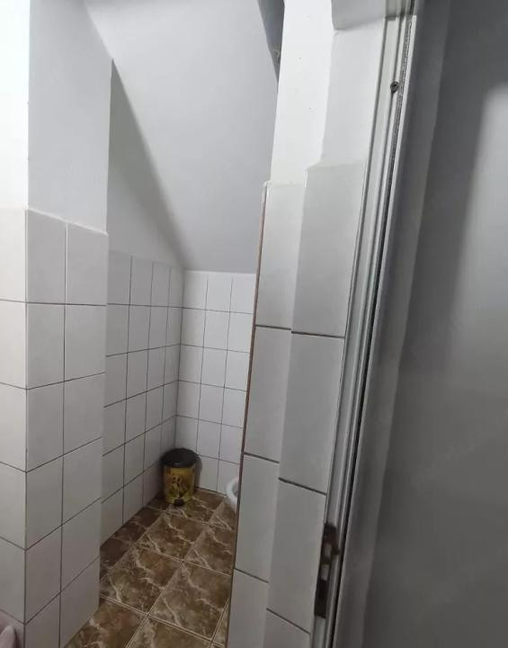 Centru - Tomis Mall, spatiu 150 mp., intrare din strada