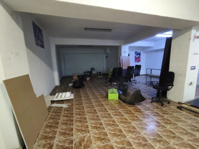 Centru - Tomis Mall, spatiu 150 mp., intrare din strada