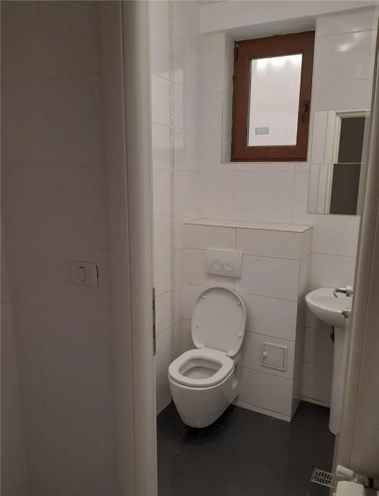 Trocadero - spațiu comercial , 66 mp