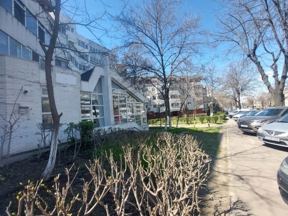 Dacia - bd. Tomis, SPATIU COMERCIAL, 80 mp.