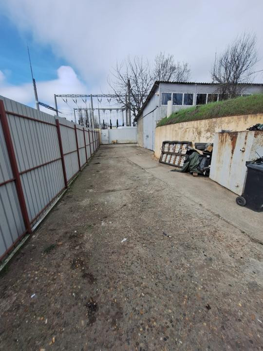 Far - Abator , hala 210 mp, platforma betonata, acces TIR