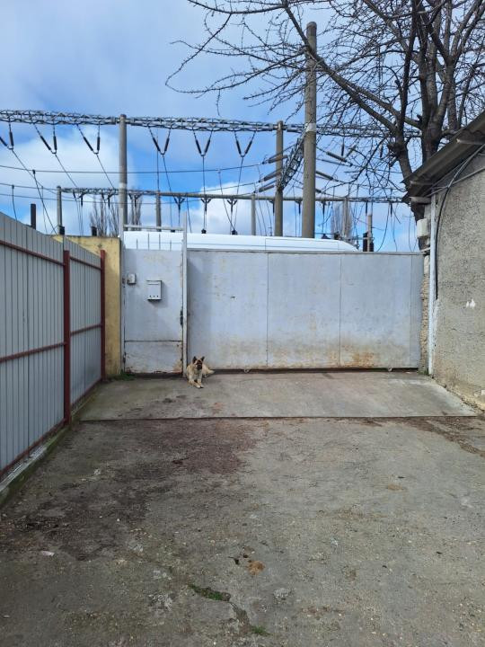 Far - Abator , hala 210 mp, platforma betonata, acces TIR