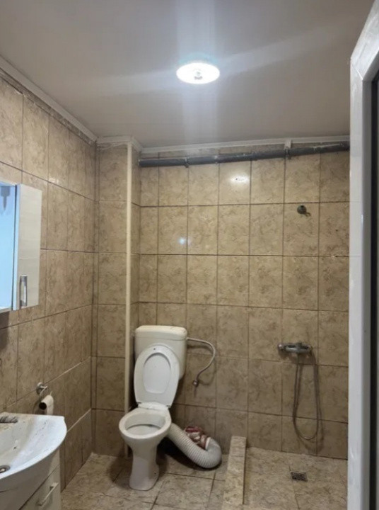 Capitol - Bd. Mamaia , P+1, spatiu comercial