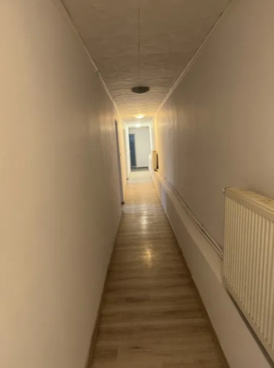 Capitol - Bd. Mamaia , P+1, spatiu comercial