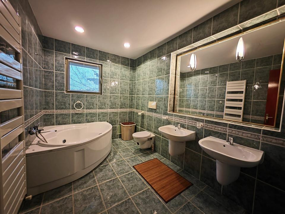 Eforie Sud, proprietate UNICAT,  D+P+1 , la 200 m de plajă