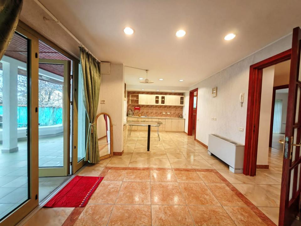 Eforie Sud, proprietate UNICAT,  D+P+1 , la 200 m de plajă