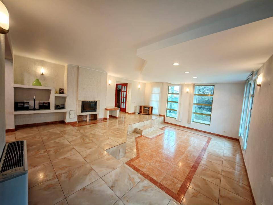 Eforie Sud, proprietate UNICAT,  D+P+1 , la 200 m de plajă