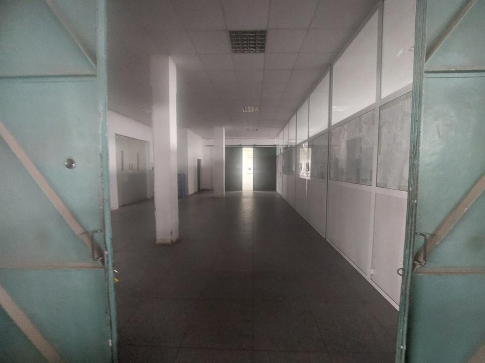 Zona Industriala - spatii versatile 500 - 1.000 mp., locuri parcare