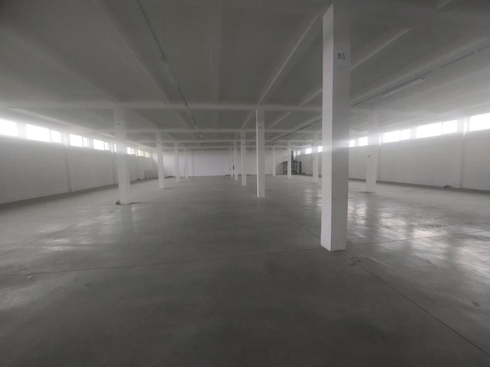 Zona Industriala - spatii versatile 500 - 1.000 mp., locuri parcare