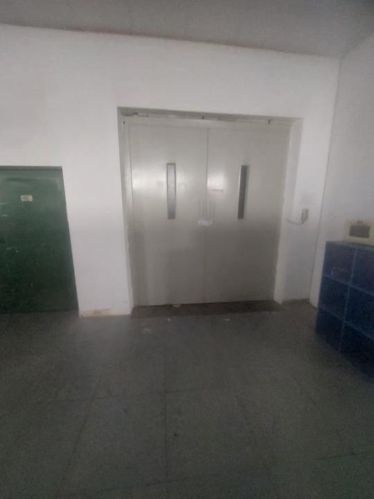 Zona Industriala - spatii versatile 500 - 1.000 mp., locuri parcare