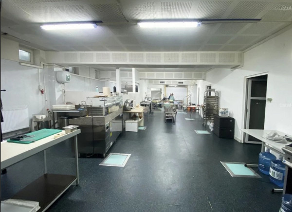 Tomis Nord, spatiu comercial 232 mp.