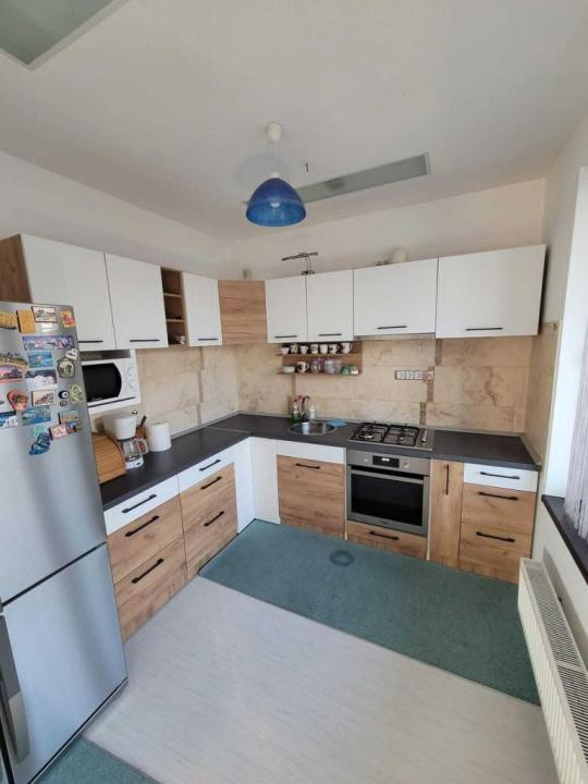 Lazu, vila 5 camere, prima inchiriere