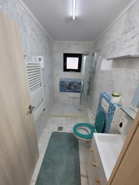 Lazu, vila 5 camere, prima inchiriere