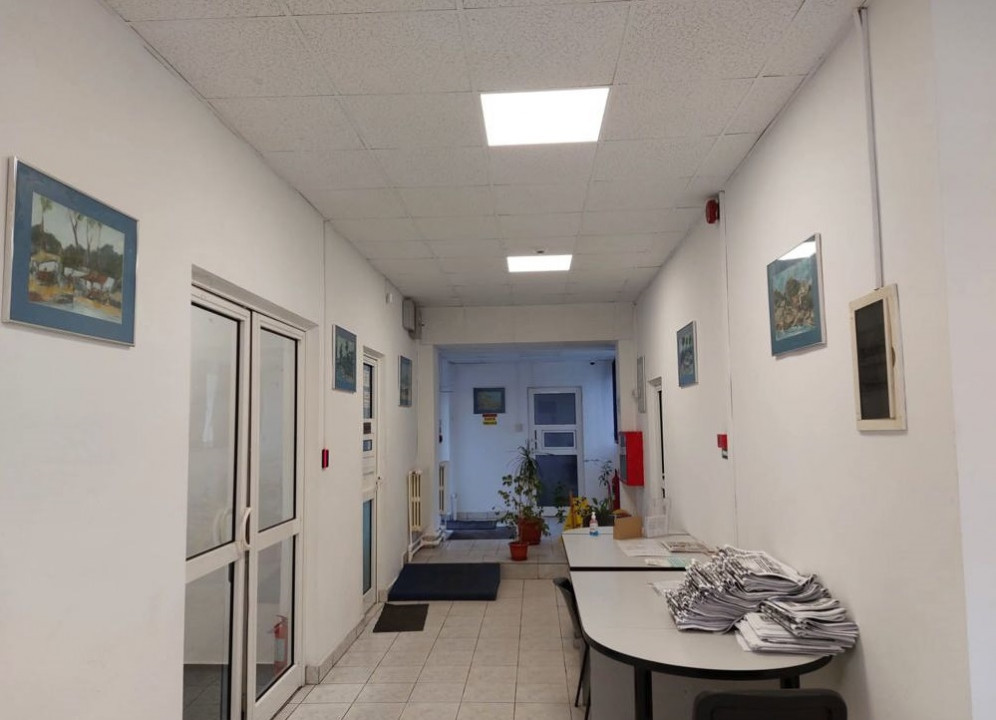 ICIL, spatiu IDEAL BIROURI ,  compartimentat, 290 mp., locuri de parcare 