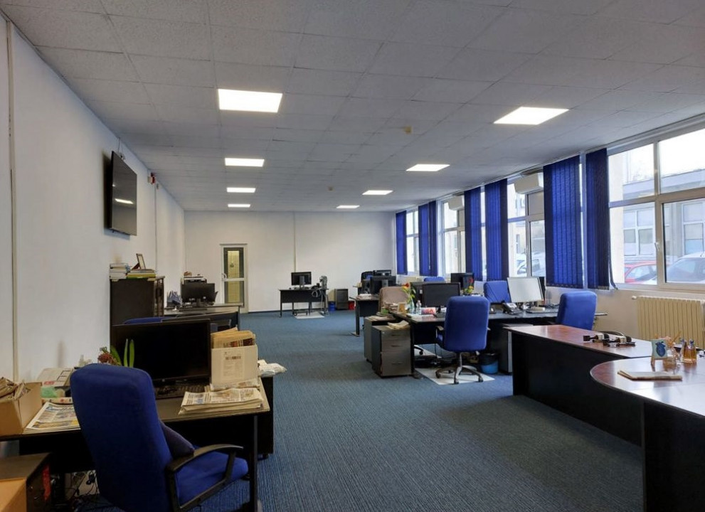 ICIL, spatiu IDEAL BIROURI ,  compartimentat, 290 mp., locuri de parcare 