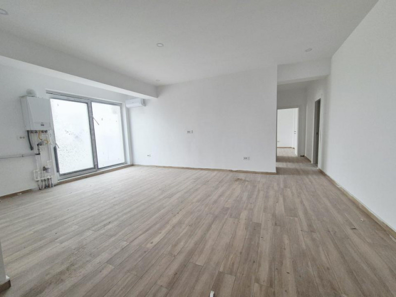 Spații moderne de birouri  , 4 camere, 121 mp., PARCARE PROPRIE, cladire 2026