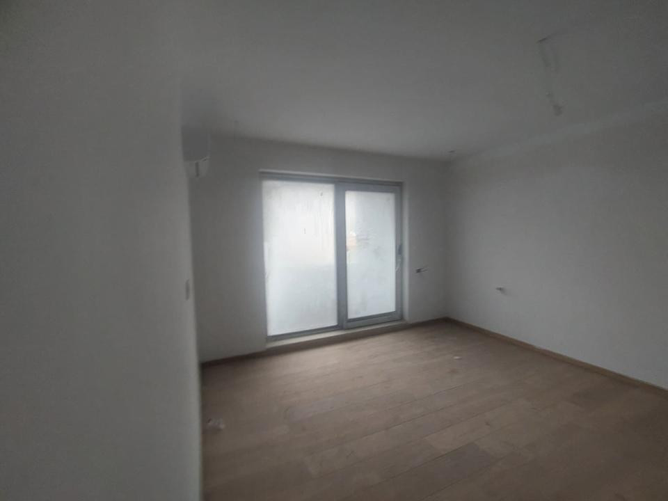   Spațiu comercial – intrare stradală – 31 mp.