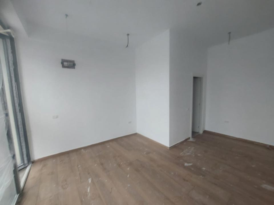   Spațiu comercial – intrare stradală – 31 mp.