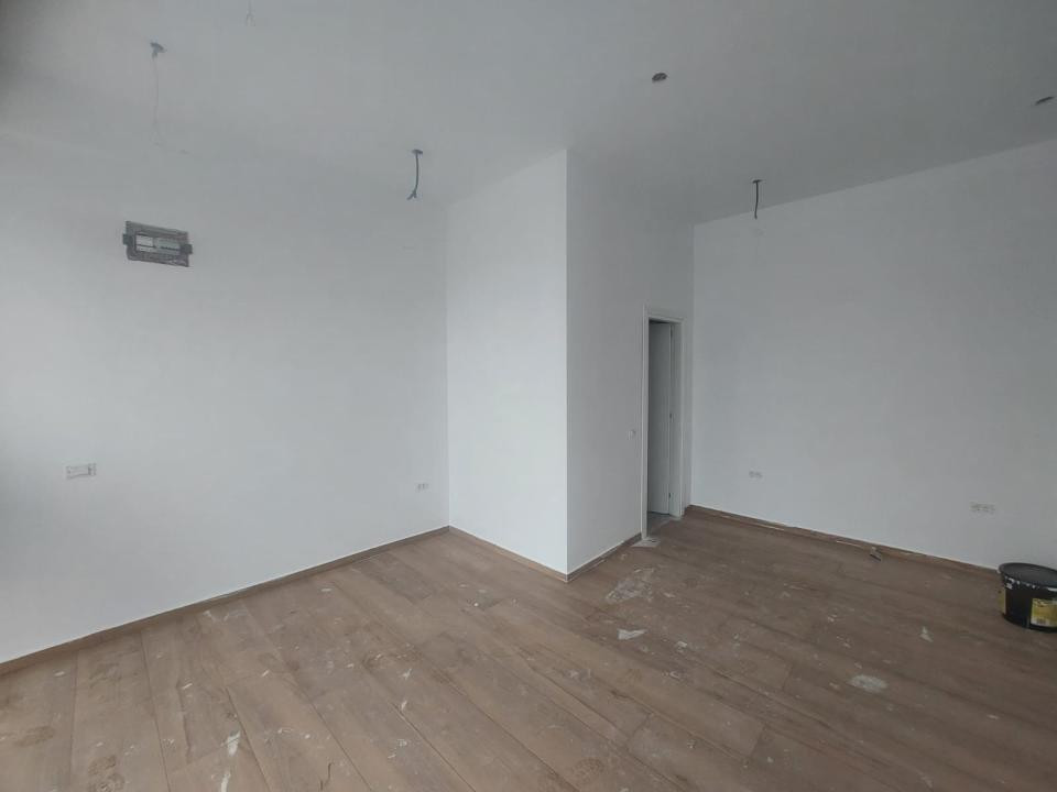   Spațiu comercial – intrare stradală – 31 mp.