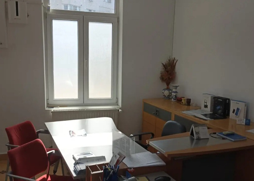 Capitol, spatiu comercial, 55 mp., S+P