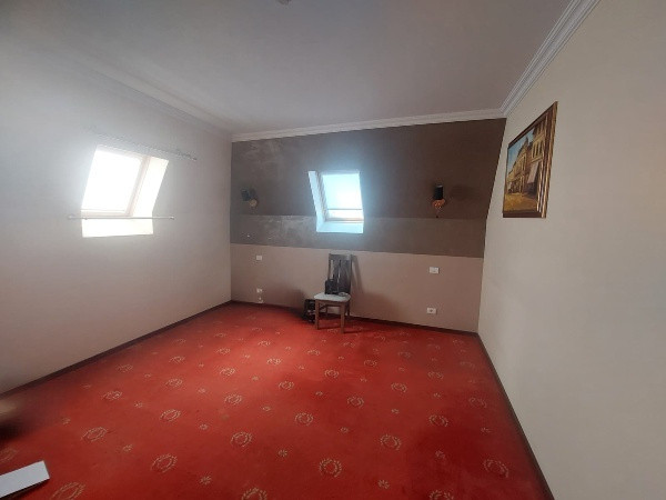 Ultracentral - cladire emblematica D+P+1+M, 430 mp., curte 200  mp.