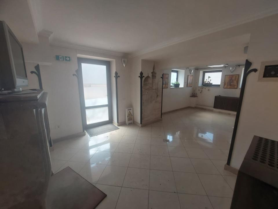 Ultracentral - cladire emblematica D+P+1+M, 430 mp., curte 200  mp.