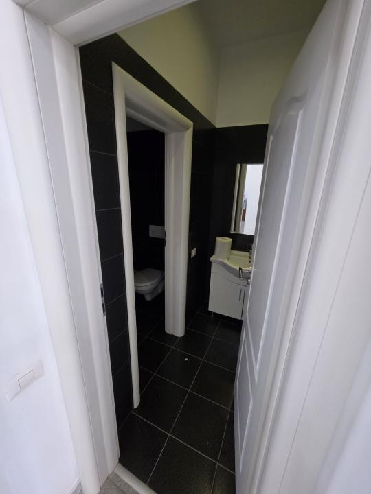 Tomis I, artera circulata, spatiu comercial amenajat