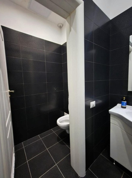 Tomis I, artera circulata, spatiu comercial amenajat