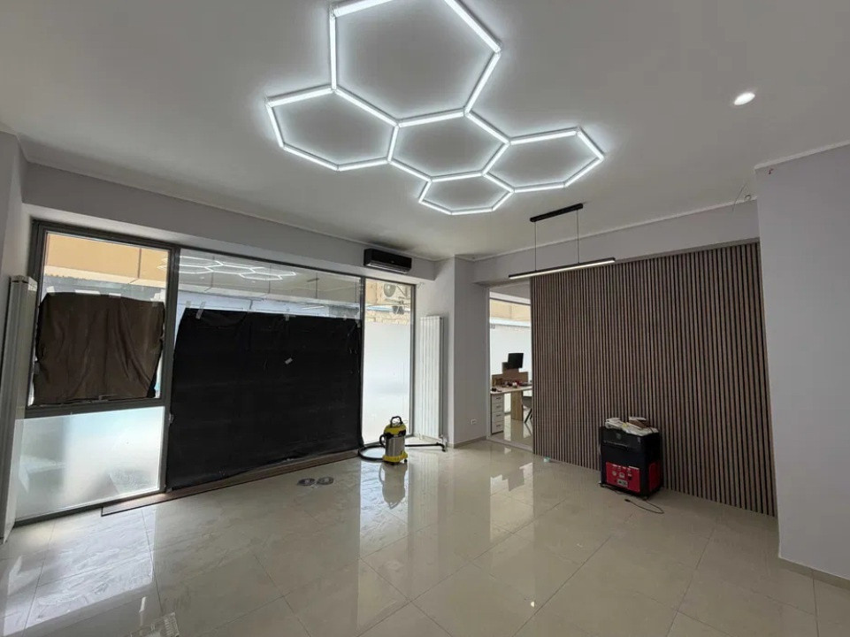 ICIL, spatiu comercial 62 mp., afisaj stradal 10 m.