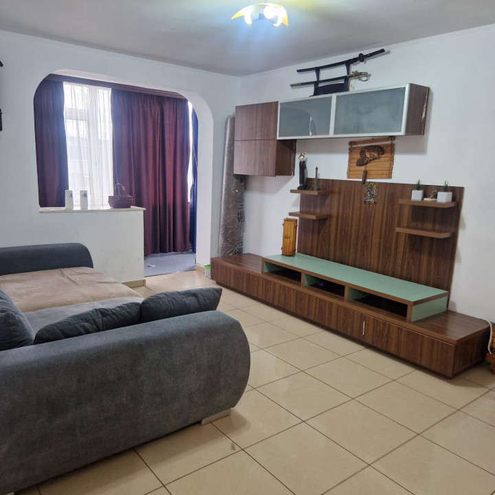 Centru - Bd. Ferdinand - apartament 3 camere , loc propriu de parcare