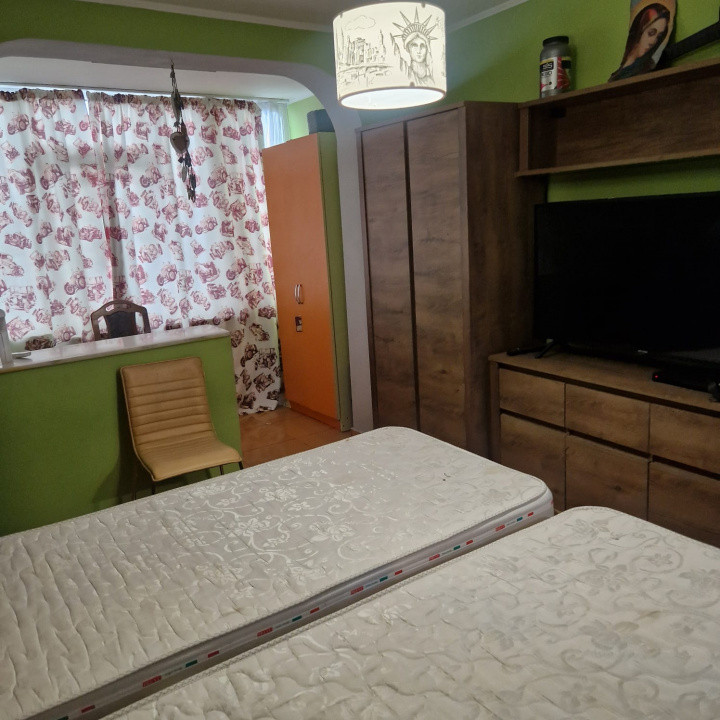 Centru - Bd. Ferdinand - apartament 3 camere , loc propriu de parcare