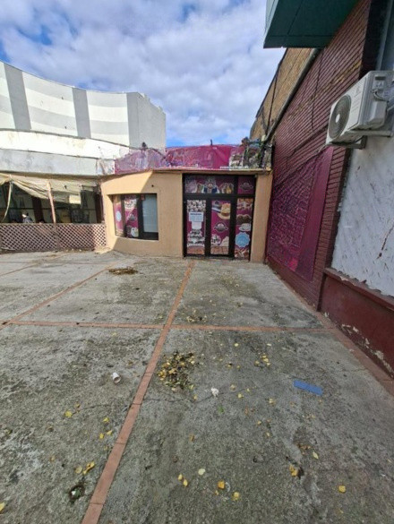 Tomis Nord - spatiu comercial 113 mp., zona intens traficata pietonal