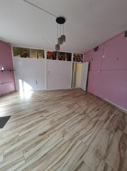 Tomis Nord - spatiu comercial 113 mp., zona intens traficata pietonal