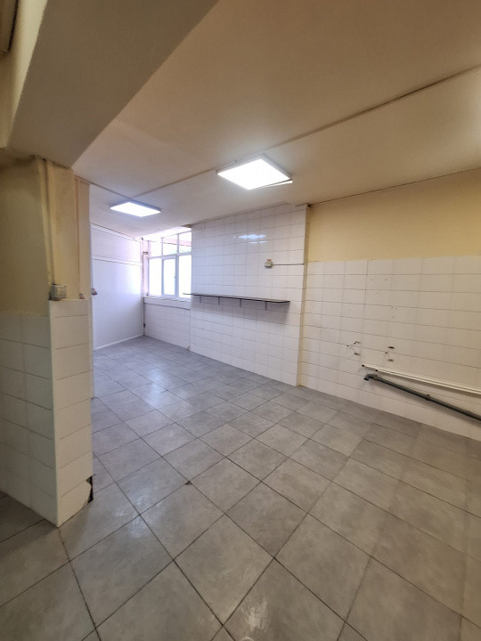 Tomis Nord - spatiu comercial 113 mp., zona intens traficata pietonal