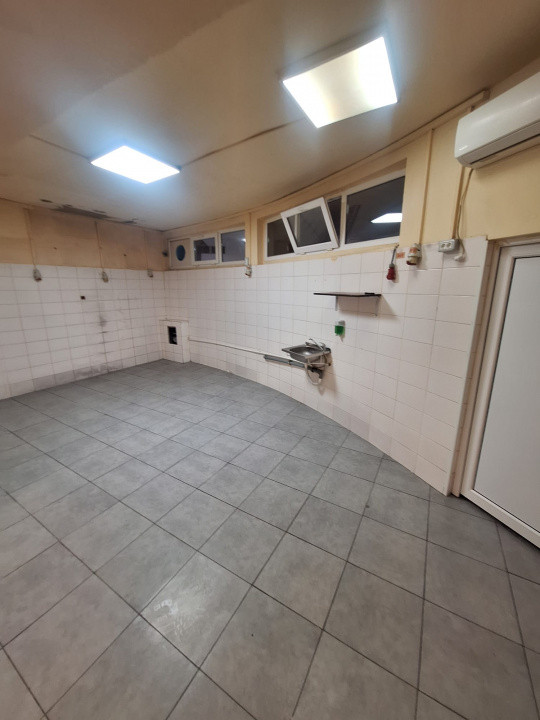 Tomis Nord - spatiu comercial 113 mp., zona intens traficata pietonal