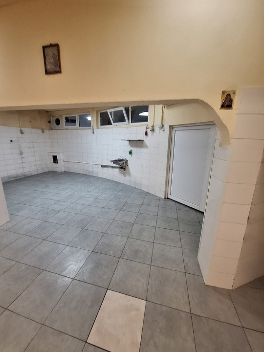 Tomis Nord - spatiu comercial 113 mp., zona intens traficata pietonal