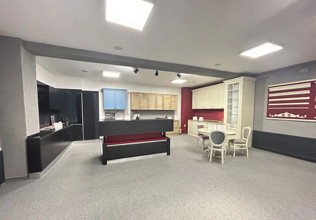 Ultracentral, spatiu comercial 490 mp.