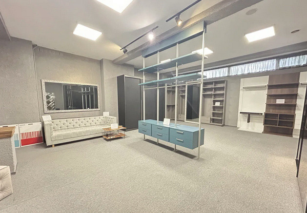 Ultracentral, spatiu comercial 490 mp.
