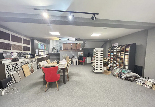 Ultracentral, spatiu comercial 490 mp.